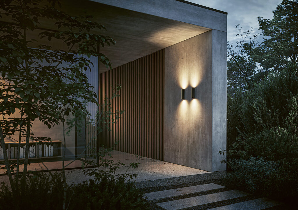 Aussenleuchte am Haus leuchtet im Dunkeln